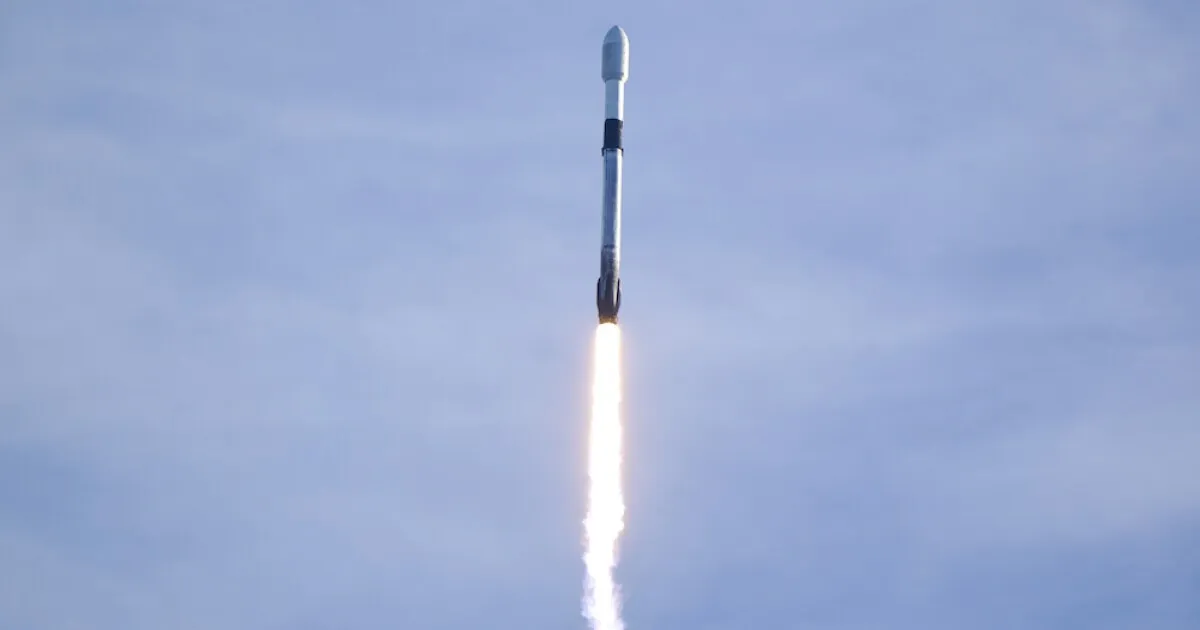 SpaceX Successfully Launches Falcon 9 with 26 Starlink Satellites