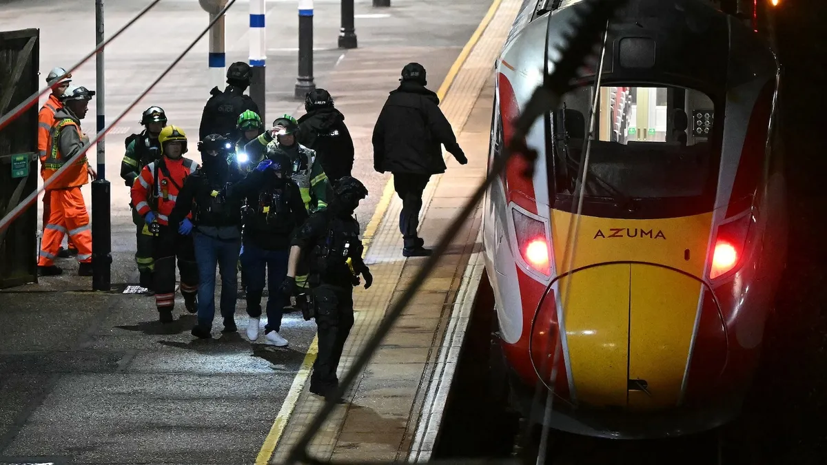 Stabbing Incident on U.K. Train Leaves Multiple Injured