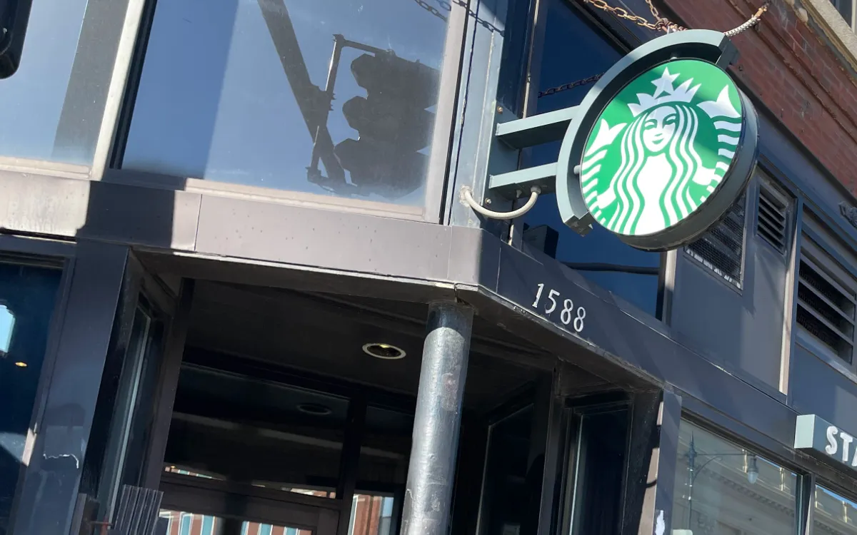 Starbucks Shutters Hundreds of Locations: What It Means for Coffee Lovers