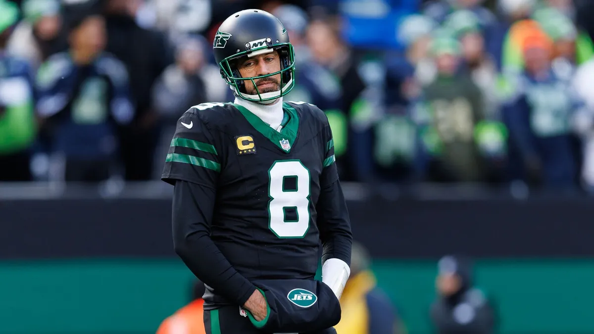 Steelers Fans Dismayed by Team's Uncharacteristic Pursuit of Aaron Rodgers