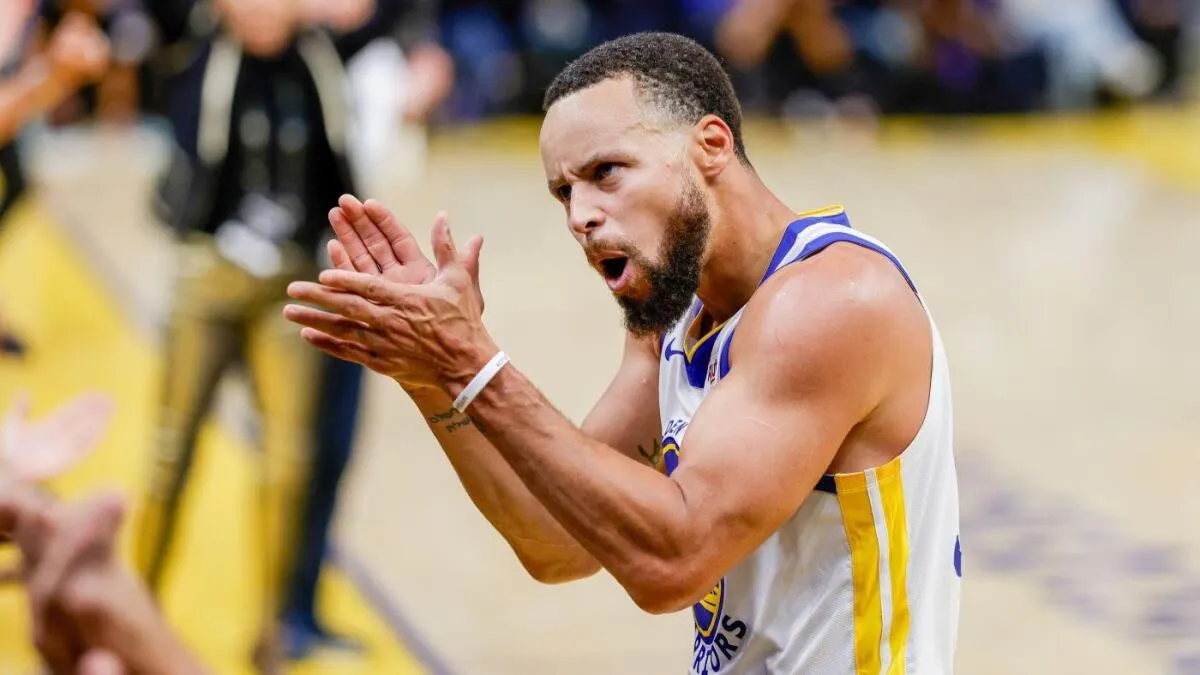 Stephen Curry Shines as Warriors Dominate Early NBA Season Amid Gambling Probe