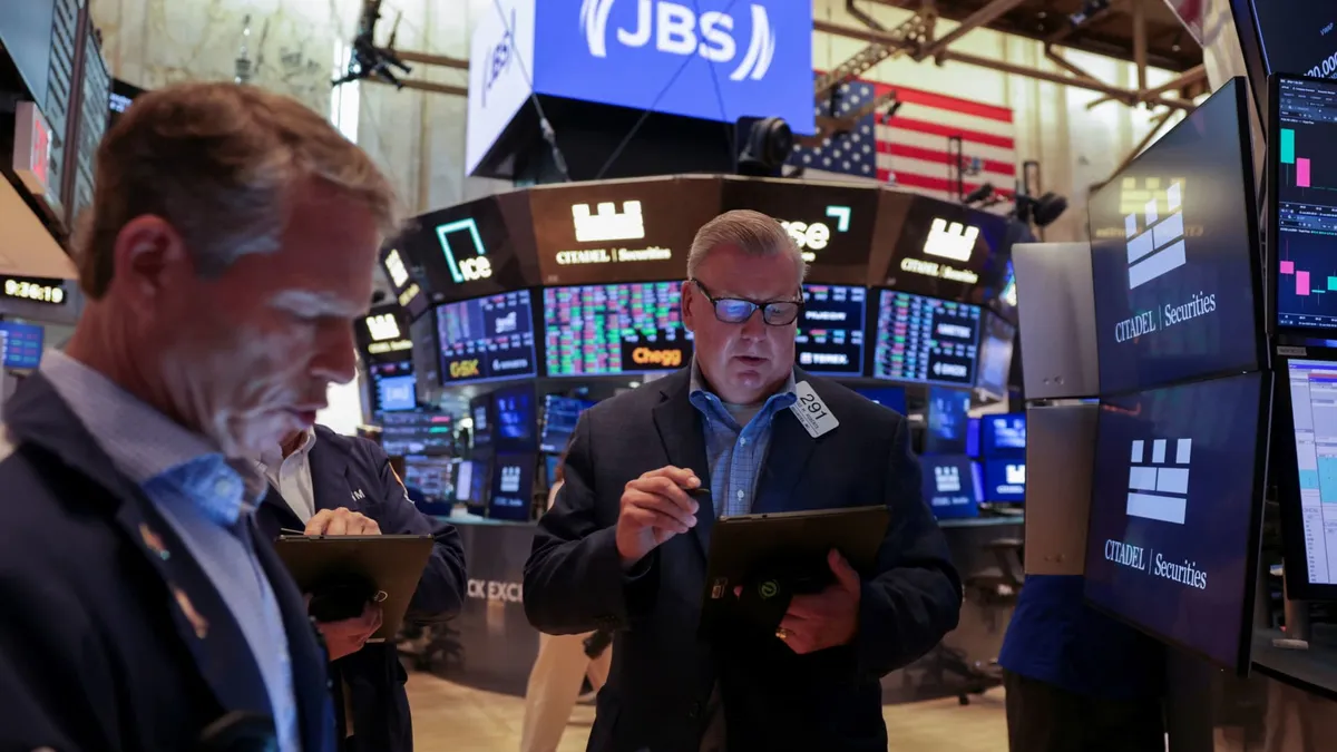 Stock Futures Hold Steady as S&P 500 Nears Record High
