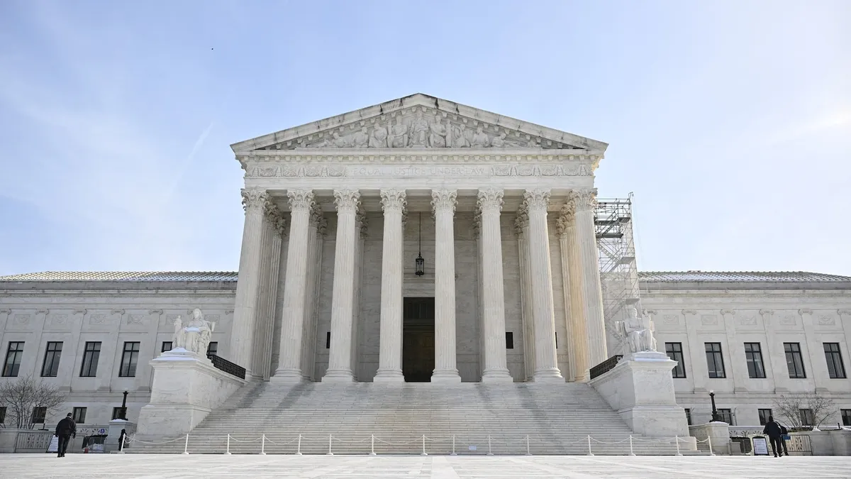 Supreme Court to Decide Fate of Trump's Birthright Citizenship Order