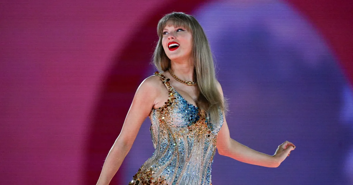 Taylor Swift Unveils New Album 'The Life of a Showgirl'