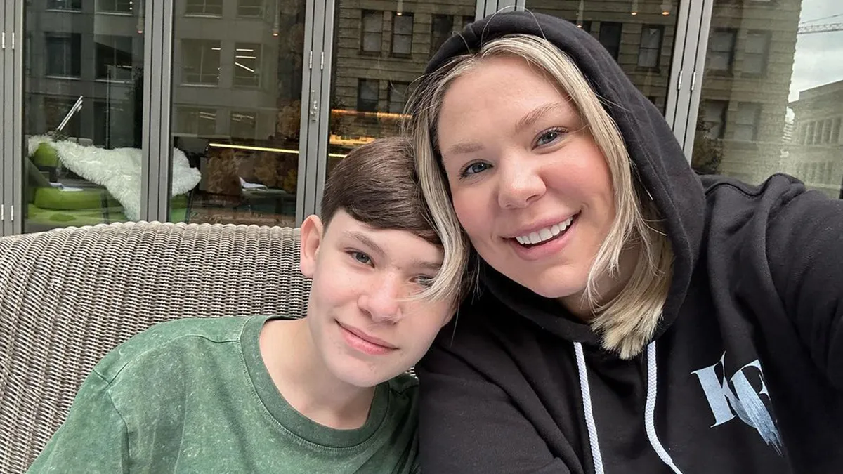 Teen Mom Star Kailyn Lowry's Son Comes Out as Gay, Reveals New Name in Emotional Podcast