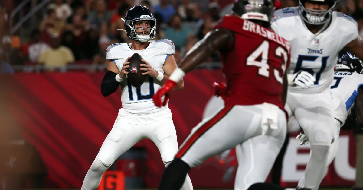Tennessee Titans' Quarterback Dilemma: What Went Wrong Against the Buccaneers
