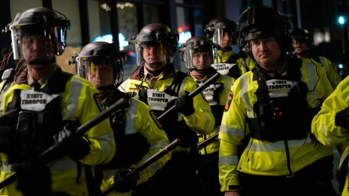 Tensions Rise as Border Patrol Reinforcements Arrive in Minneapolis Amid Immigration Crackdown