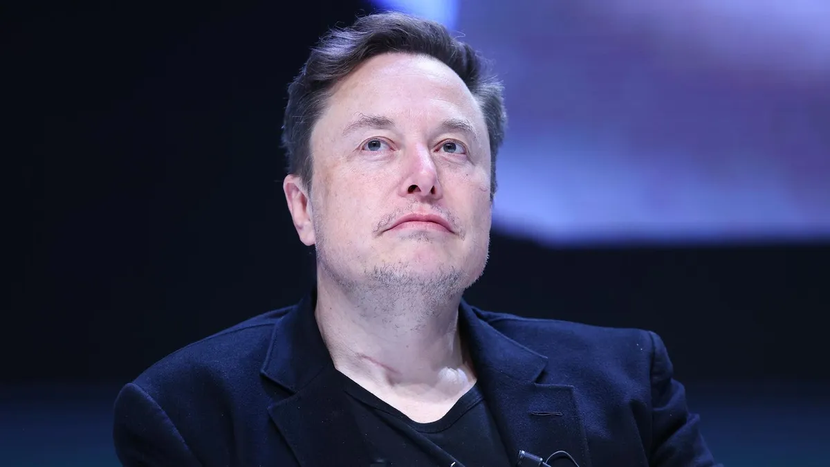 Tesla Shares Drop: Elon Musk's $10 Billion Loss Amid Controversial Compensation Plan