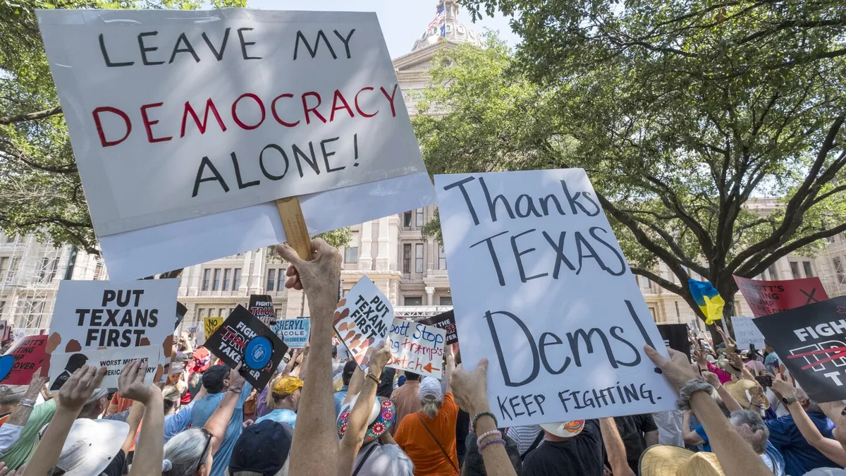 Texas Democrats End Walkout, Setting Stage for Congressional Redistricting Battle