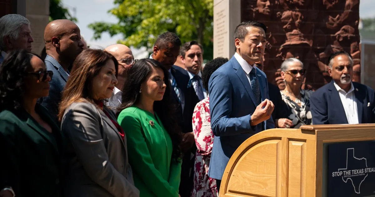 Texas Democrats Return to Block GOP Redistricting Plans Amid National Outcry
