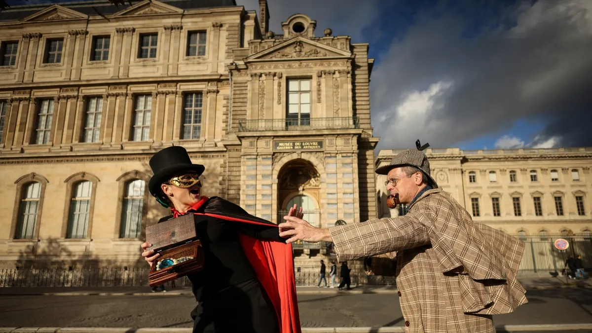 The Louvre Heist: A Daring Daylight Robbery that Captivated the World