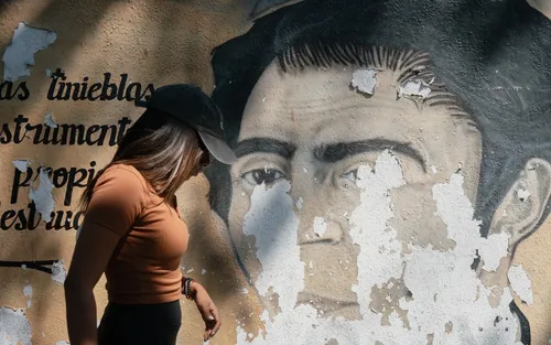 Venezuelans Celebrate as Nicolás Maduro is Captured by U.S. Forces