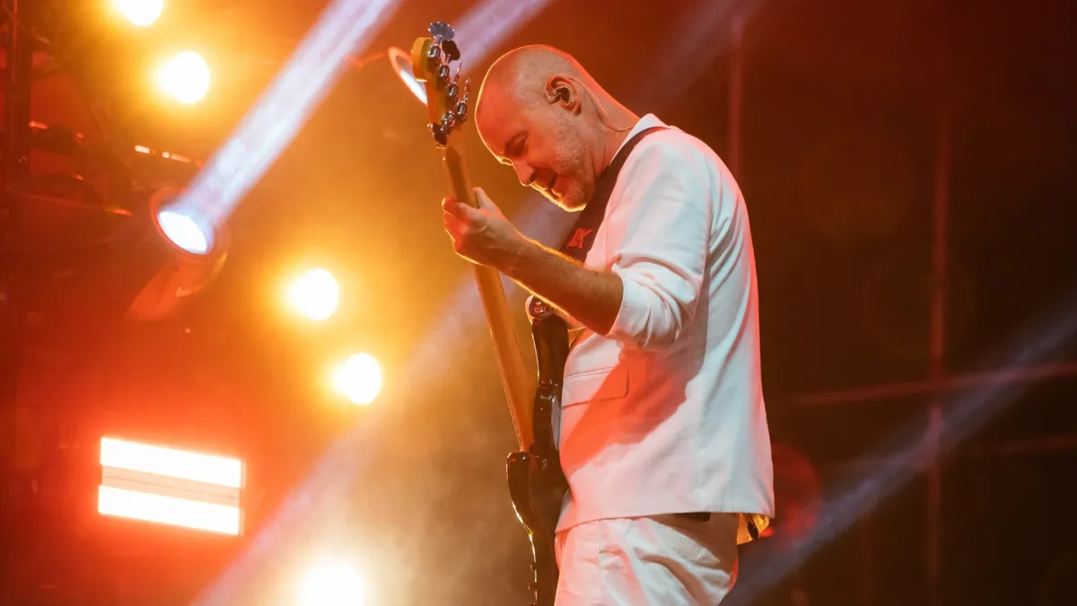 Tragic Loss: Limp Bizkit's Founding Bassist Sam Rivers Passes Away at 48
