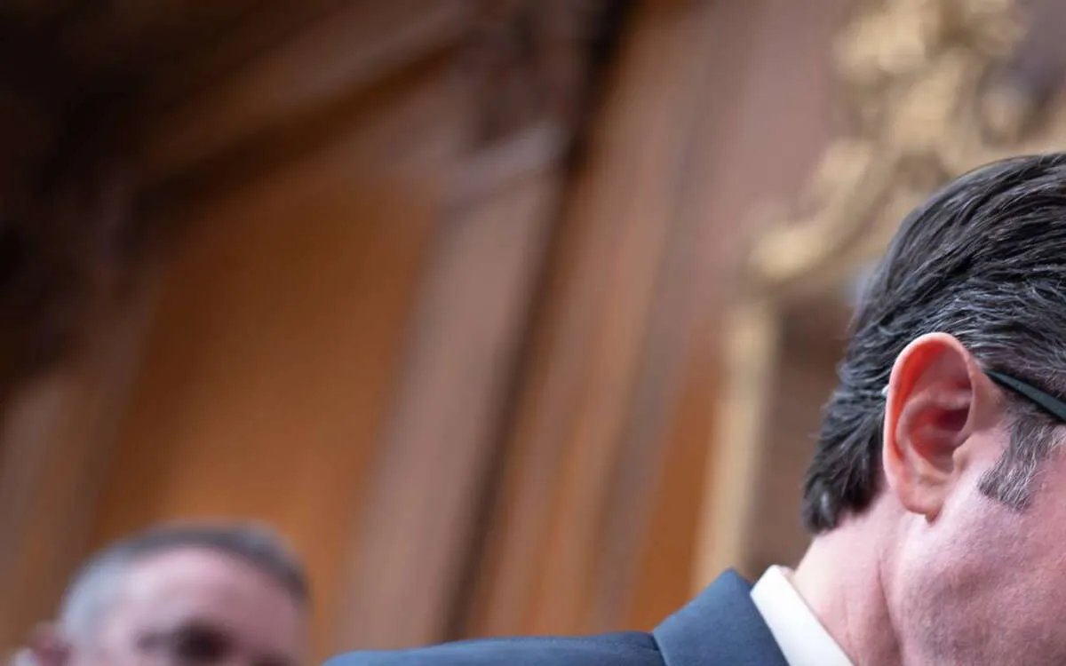 Trump Pushes for Filibuster Elimination Amid Shutdown Crisis