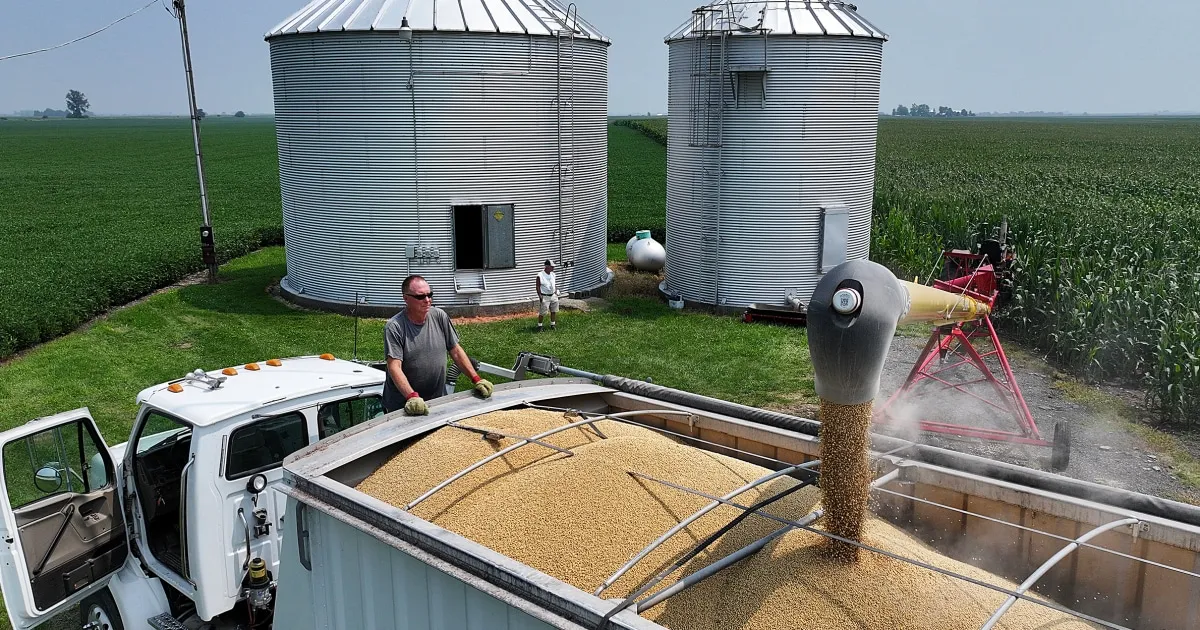 Trump Unveils $12 Billion Aid Package for American Farmers Amid Trade War Easing