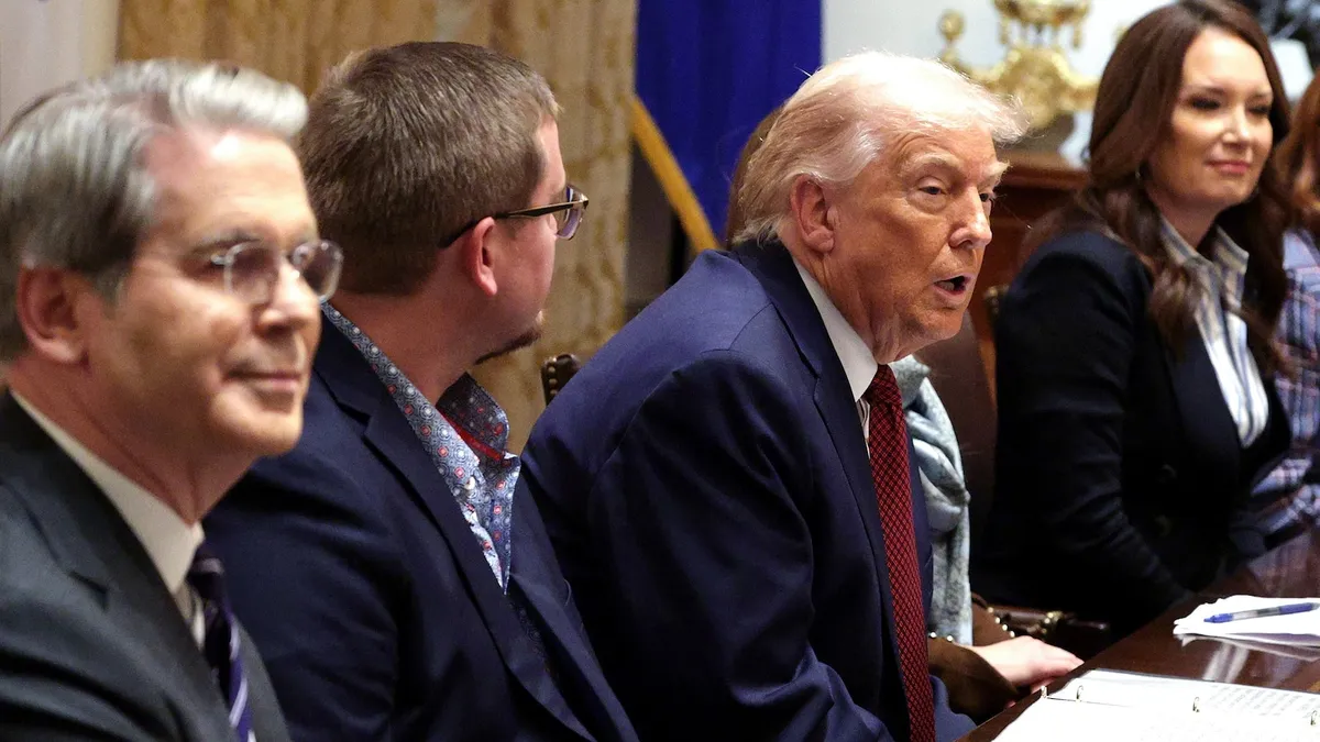 Trump Unveils $12 Billion Aid Package for American Farmers Amid Trade War