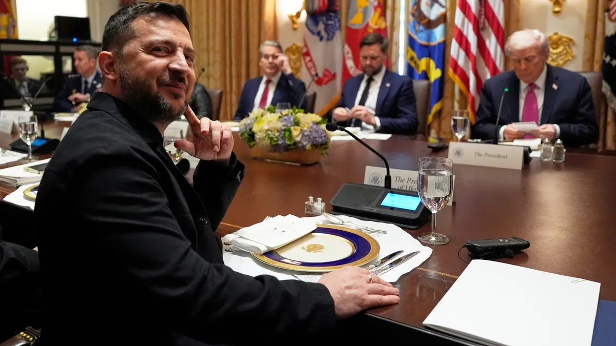 Trump Urges Kyiv and Moscow to End War: A Shift in Strategy