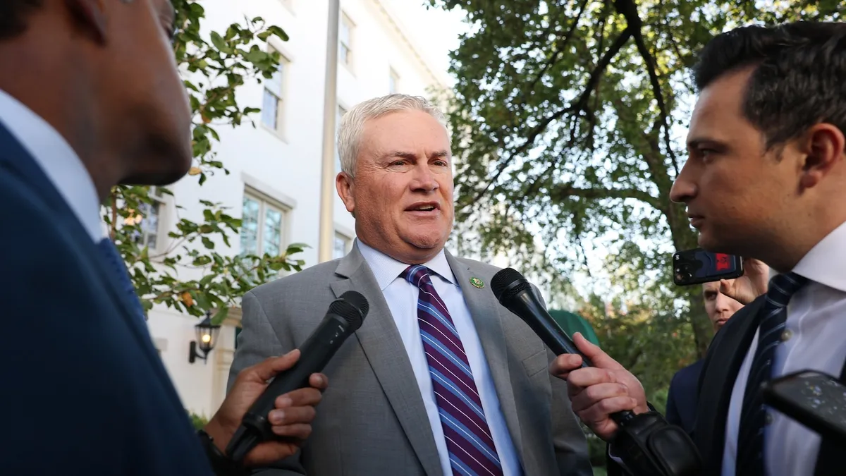 Trump vs. Comer: The Controversy Over Epstein's Birthday Letter