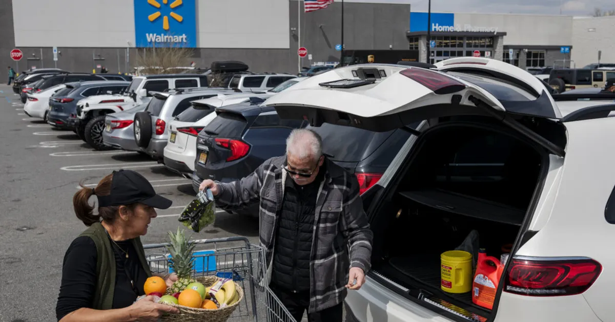 Trump vs. Walmart: The Tariff Battle That Could Change Prices