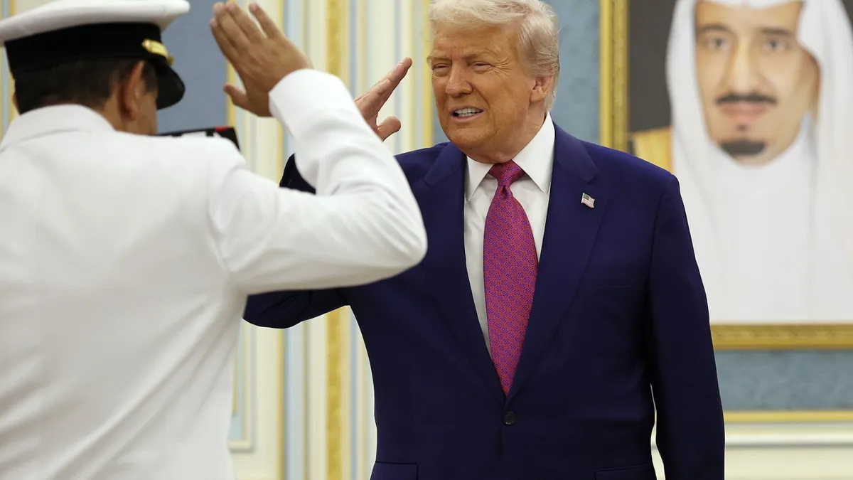 Trump's Controversial $400 Million Jet Gift from Qatar: GOP Reacts