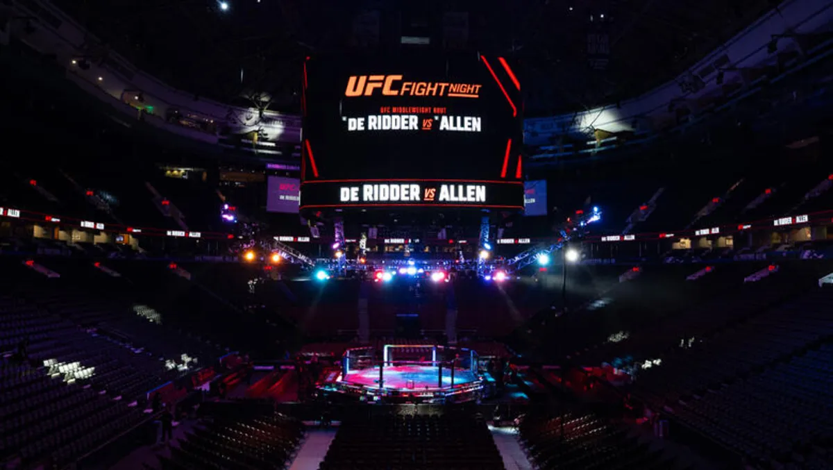UFC Fight Night: Santos Triumphs in Thrilling Vancouver Showdown