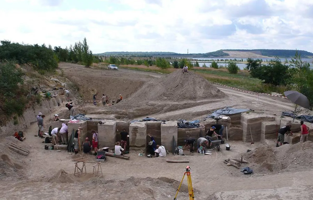 Uncovering the Neanderthal 'Fat Factory': A Stone Age Marvel