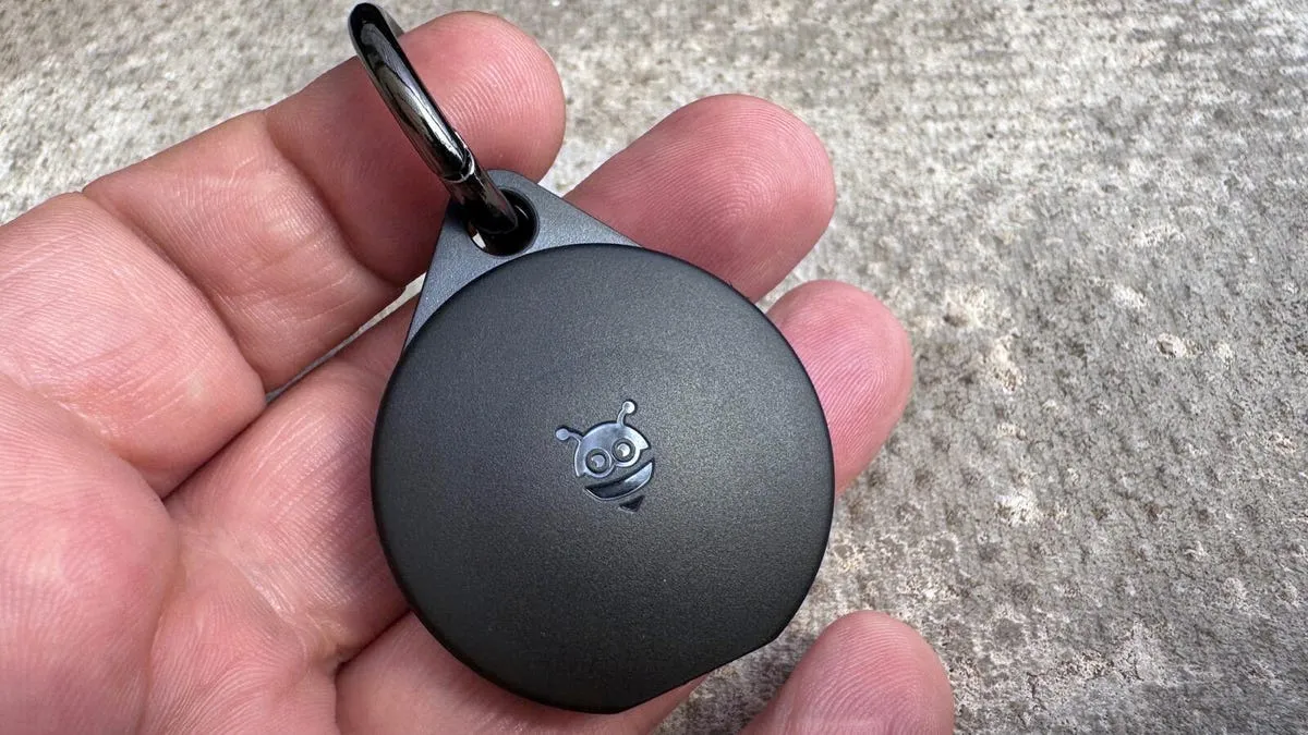 Unlocking the Future of Tracking: Pebblebee Clip Bluetooth Tracker on Sale!