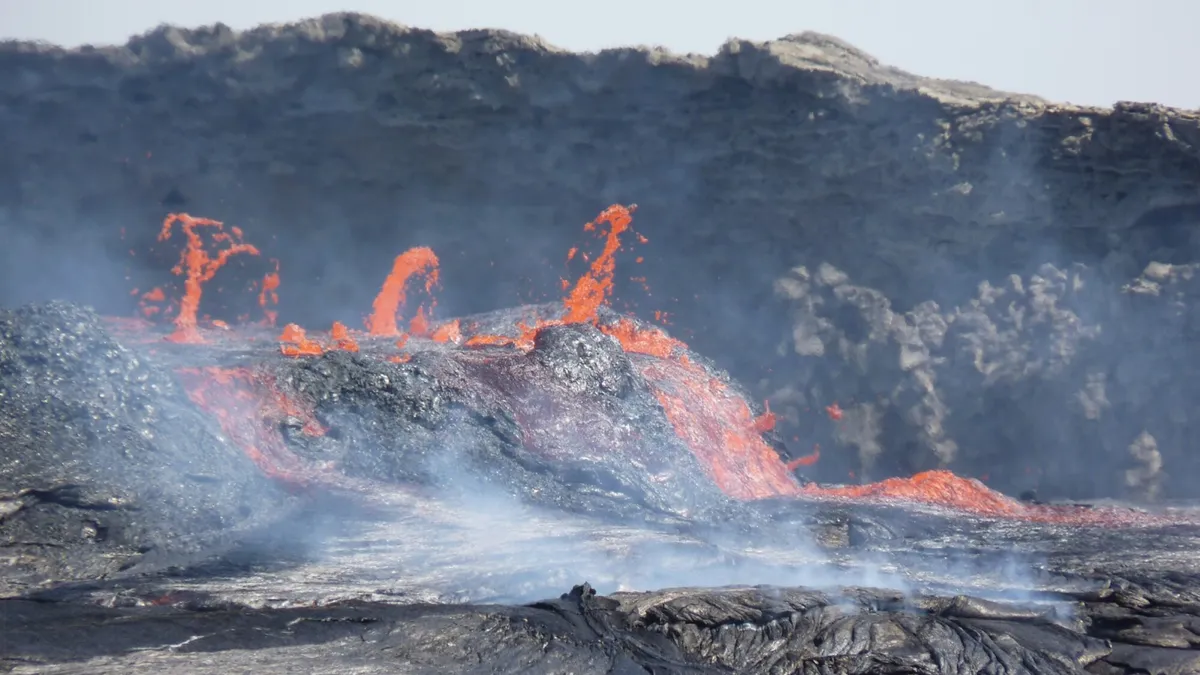 Unveiling Africa's Geological Secrets: Pulsing Magma Forms New Ocean