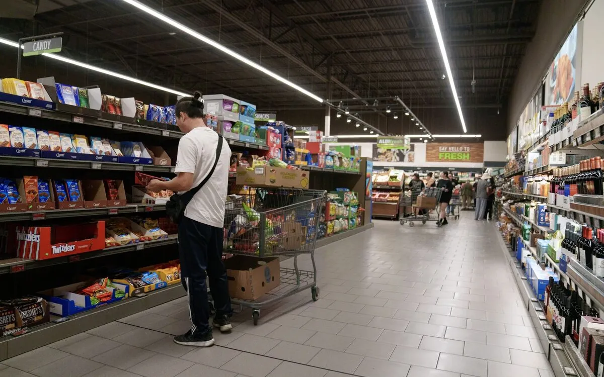 US Consumer Sentiment Soars as Inflation Expectations Improve