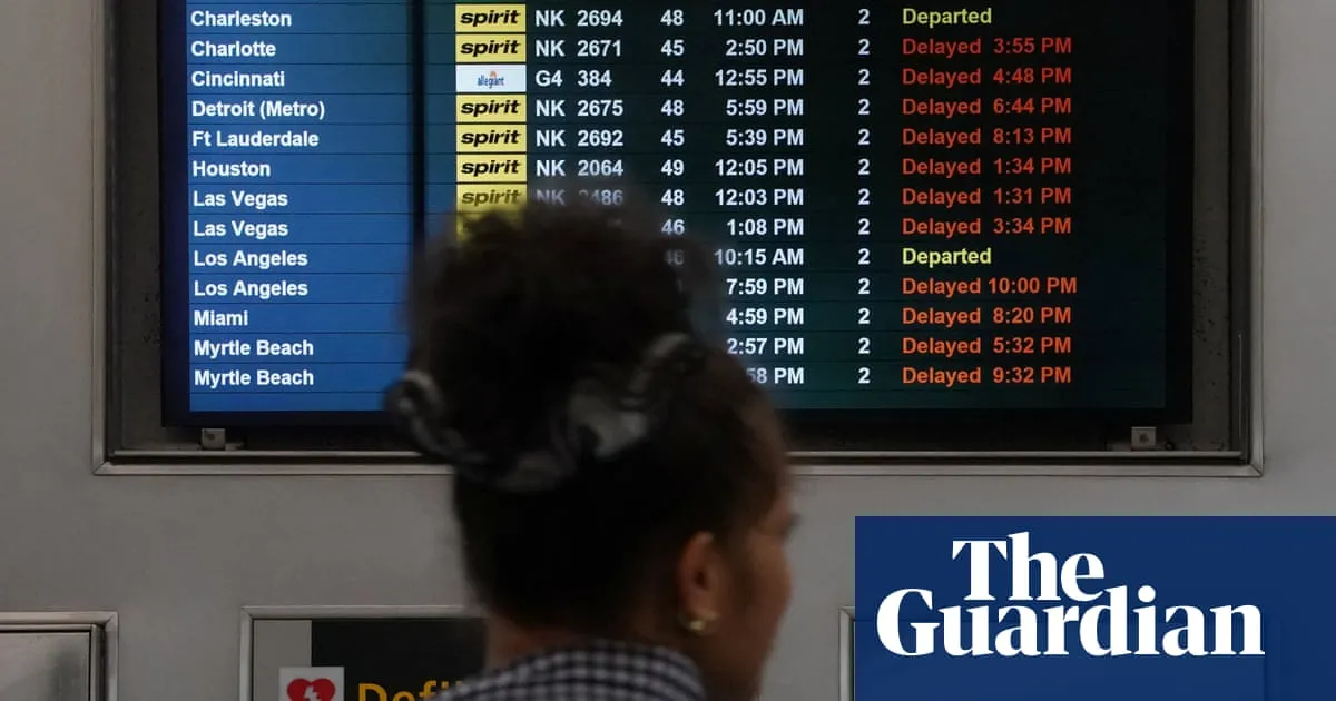 US Transportation Secretary Plans Flight Reductions Amid Newark Airport Challenges