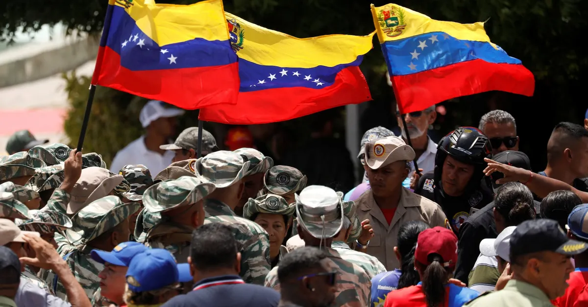 Venezuela Boosts Military Presence Amid U.S. Drug Trafficking Operations