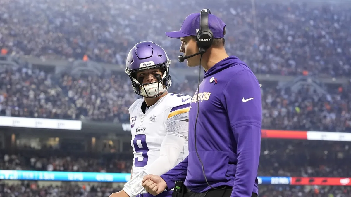 Vikings Stage Epic Comeback to Defeat Bears 27-24 in Thrilling Monday Night Football