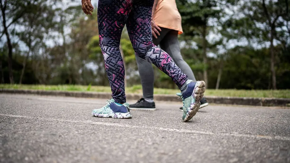 Walking 100 Minutes Daily Could Slash Your Risk of Chronic Back Pain by 23%
