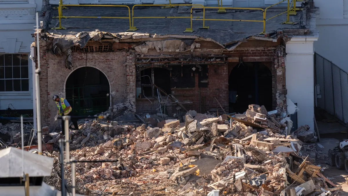 White House East Wing Demolished for Trump's $300 Million Ballroom