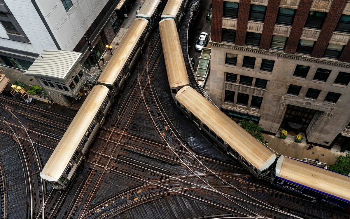 White House Halts $2 Billion in Chicago Infrastructure Funding Amid Political Tensions