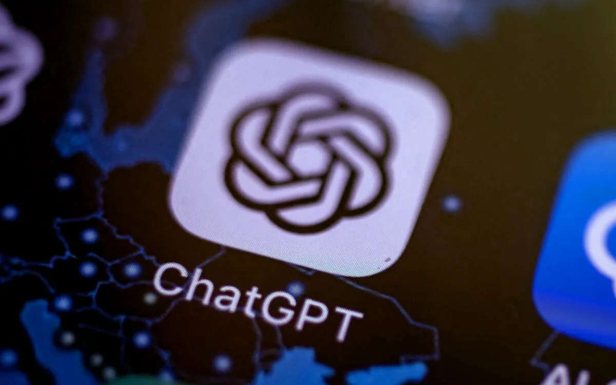 Why Apple Should Publicly Launch Its ChatGPT-like App