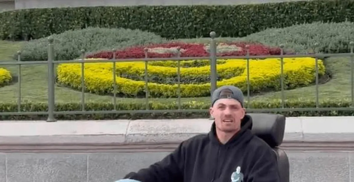 Wrestling Wackiness: The Most Hilarious Tweets of the Week!