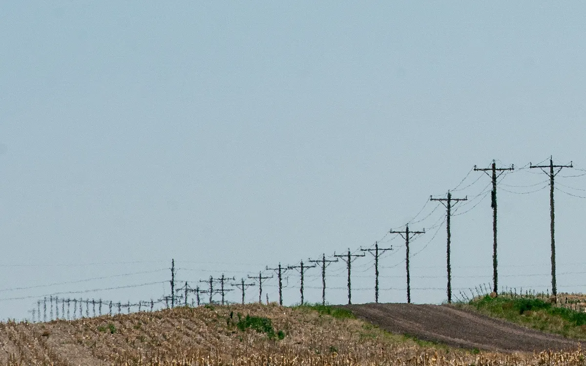 Xcel Shuts Down Power for 50,000 Customers to Prevent Wildfires Amid High Winds