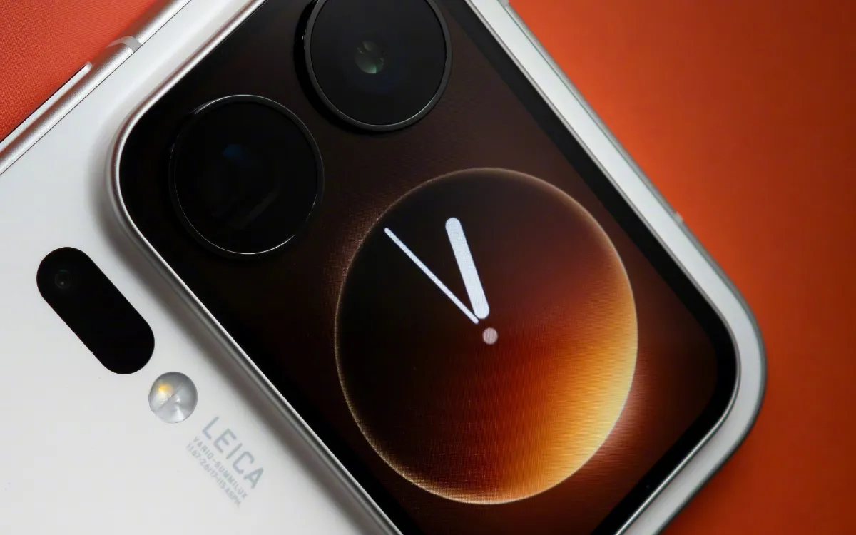 Xiaomi 17 Pro and Pro Max: Flagship Phones with a Twist!