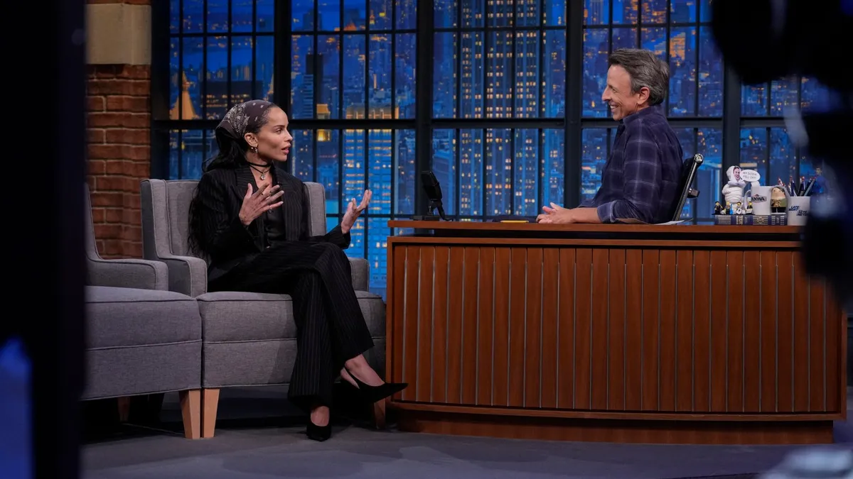 Zoë Kravitz's Wild Snake Encounter at Taylor Swift's House!